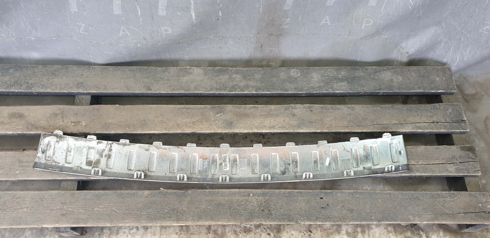 Накладка заднего бампера Mercedes GL (X166) 12-16 Б/У Оригинал A1668840190