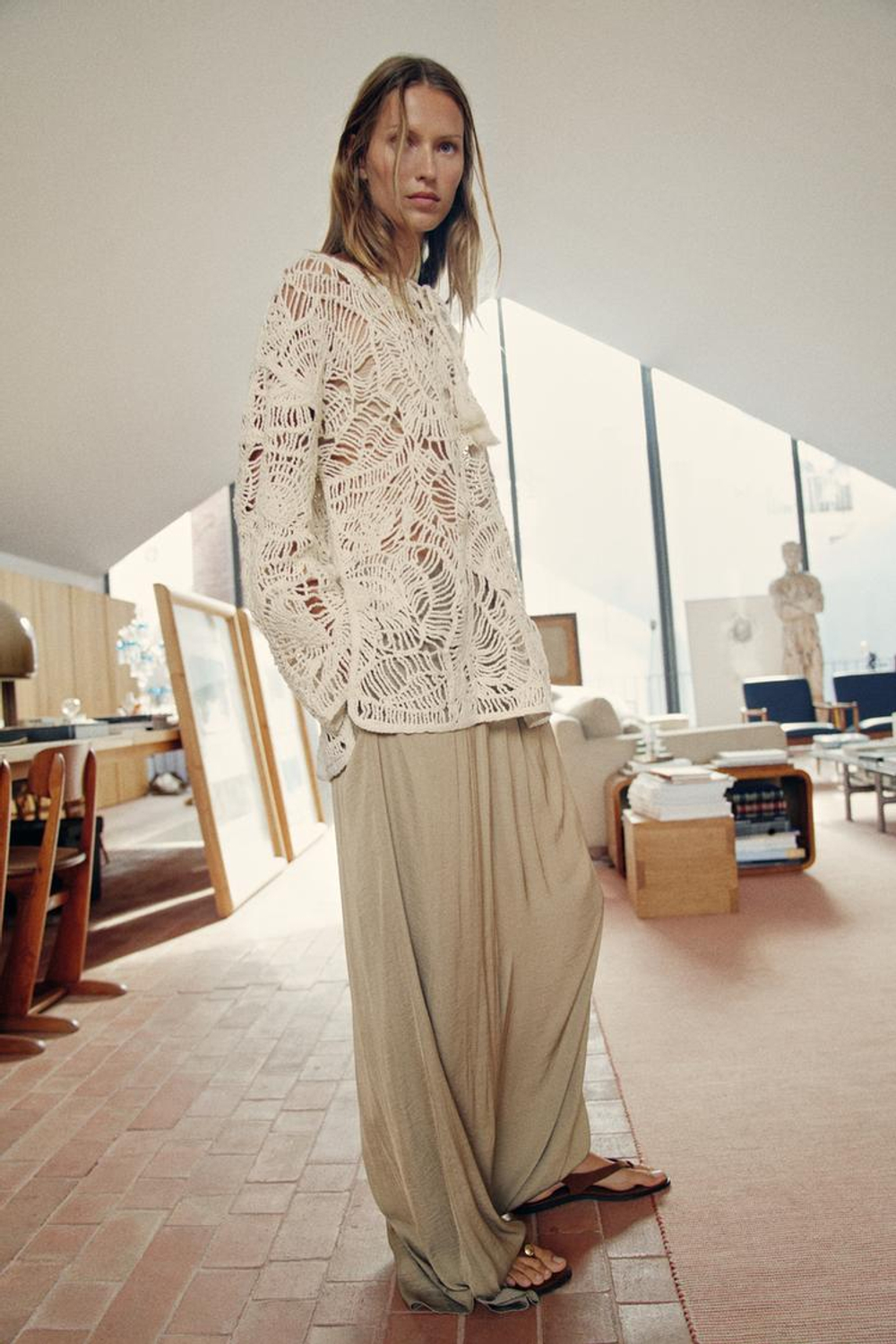 ZARA ШИРОКИЕ СТРУЯЩИЕСЯ БРЮКИ, СЕРО-КОРИЧНЕВЫЙ