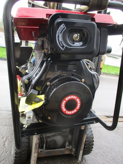 Дизельный генератор 5 кВт АМПЕРОС LDG 6000CL
