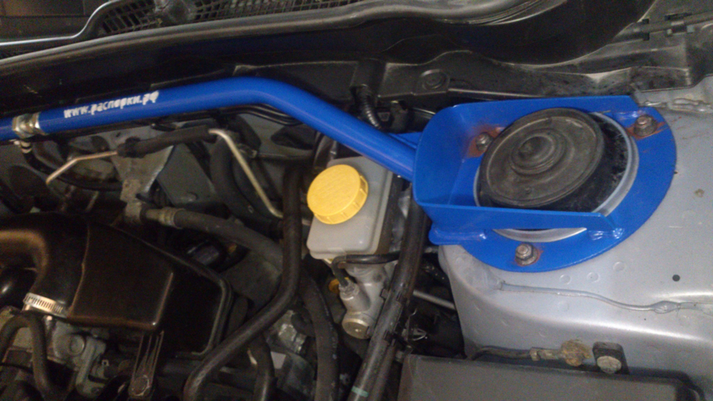 Распорка передних стоек (регулируемая) Subaru Forester 3 (SH) и Subaru Impreza (GH)
