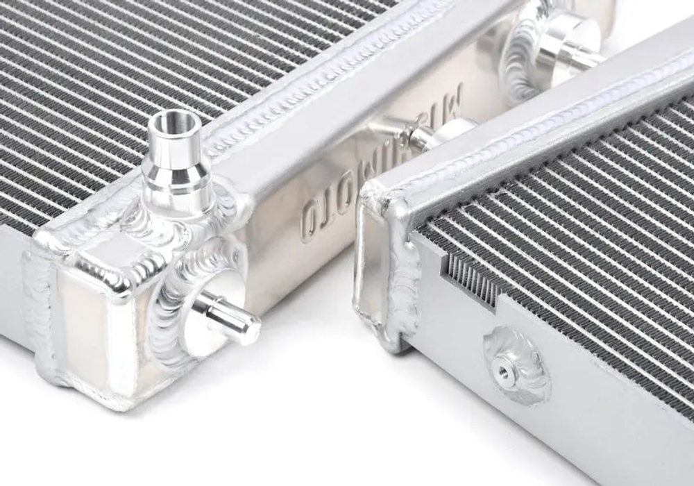 Дополнительные радиаторы Mishimoto BMW M2/M3/M4 G8x B48 Performance Auxiliary Radiators