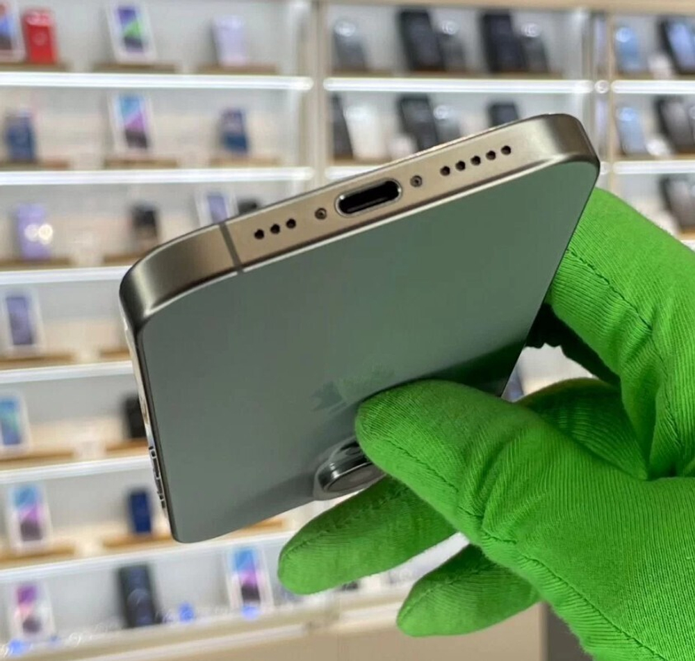 iPhone 15 Pro, 128 ГБ б/у