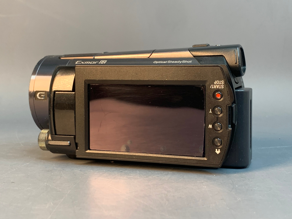 Sony HDR-XR520E
