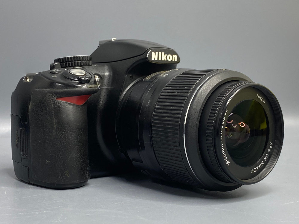 Nikon D3100 Kit 18–55mm — 97 000 кадров