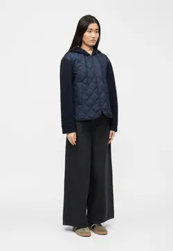 Куртка женское WEEKEND MAX MARA WKDEDITO
