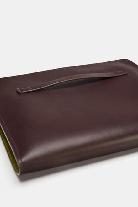 ZARA КОЖАНЫЙ ЧЕХОЛ ДЛЯ IPAD, БАКЛАЖАННЫЙ