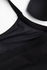 Спортивный топ с бретелью через шею SoftMove™ - H&M