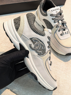 Кроссовки Chanel