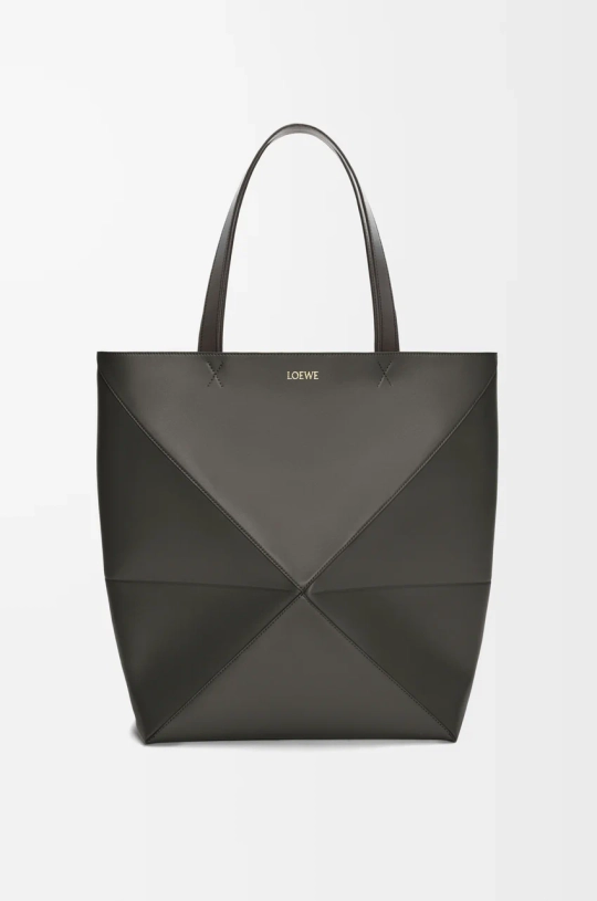 Loewe Сумка-тоут XL Puzzle Fold из блестящей телячьей кожи, темно-серый