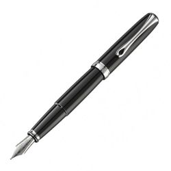 Перьевая ручка Diplomat Excellence A2 black lacquer с пером F (D40202023)