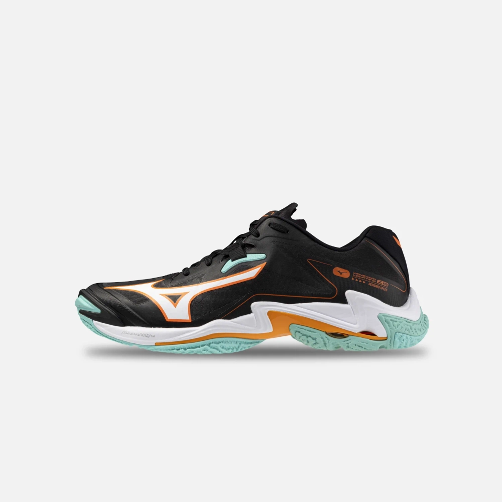 Кроссовки Mizuno Wave Lightning Z8