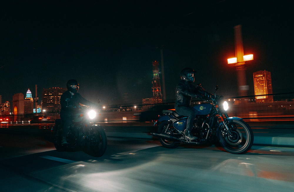 Royal Enfield Shotgun 650 Plasma Blue (Mid) 2025