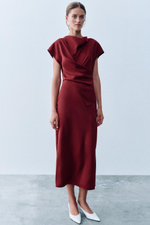 ПЛАТЬЕ МИДИ СО СБОРКАМИ — ZARA