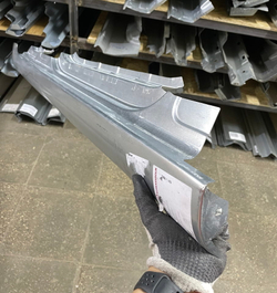 Порог правый Volkswagen Golf Plus 2005-2014 (Klokkerholm)