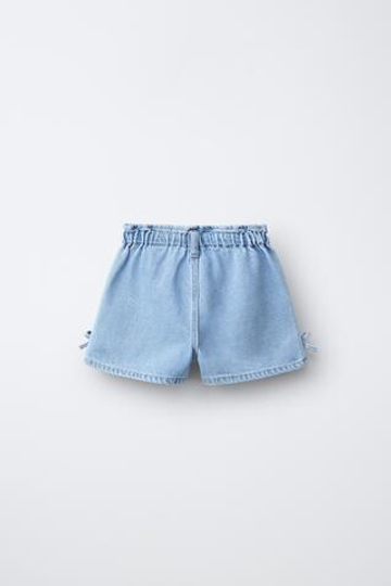 ZARA ДЖИНСОВЫЕ ШОРТЫ С БАНТИКАМИ, ВЫЦВЕТШИЙ СИНИЙ