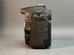 Nikon D90 14.886 кадров, сломан затвор