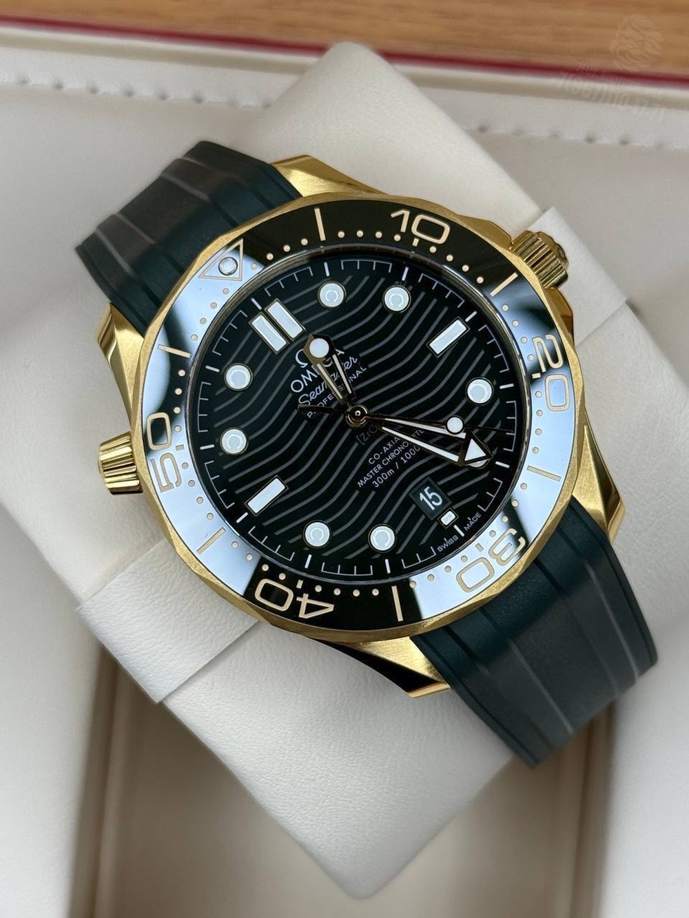 Часы Omega Seamaster Diver