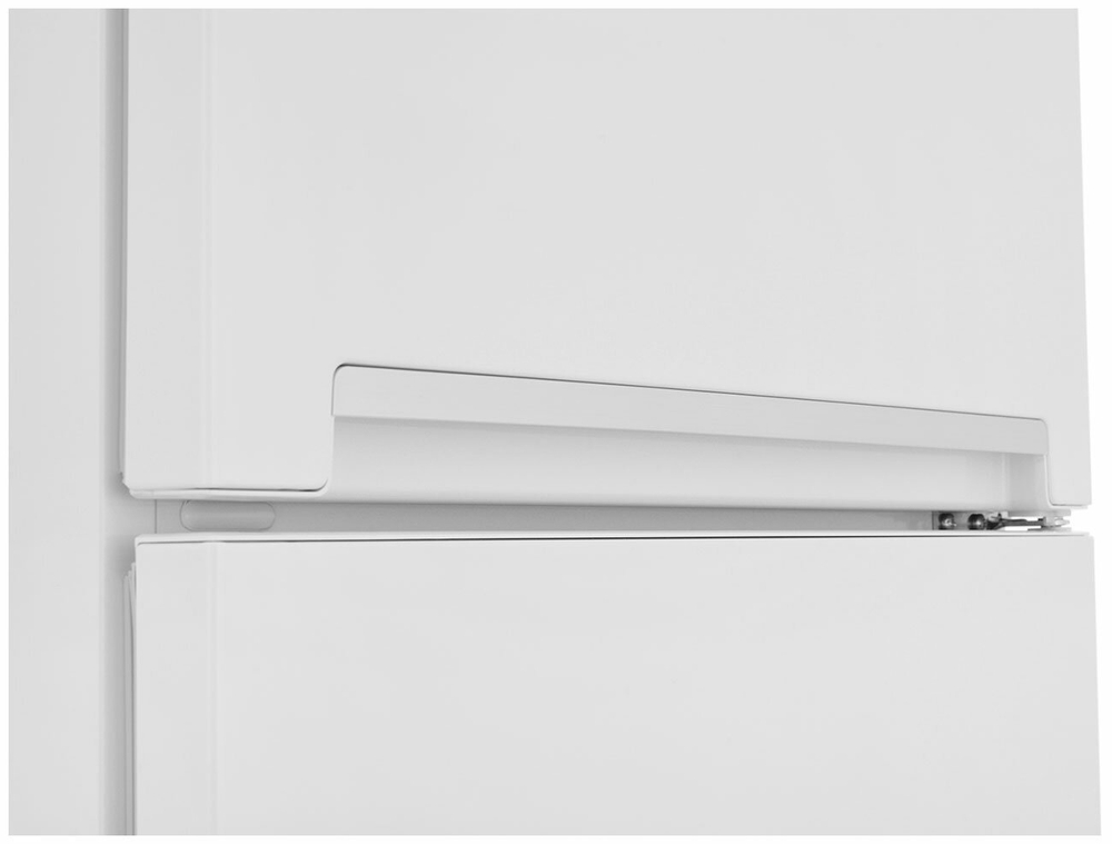 Двухкамерный холодильник Beko RCNK 335 K 00 W