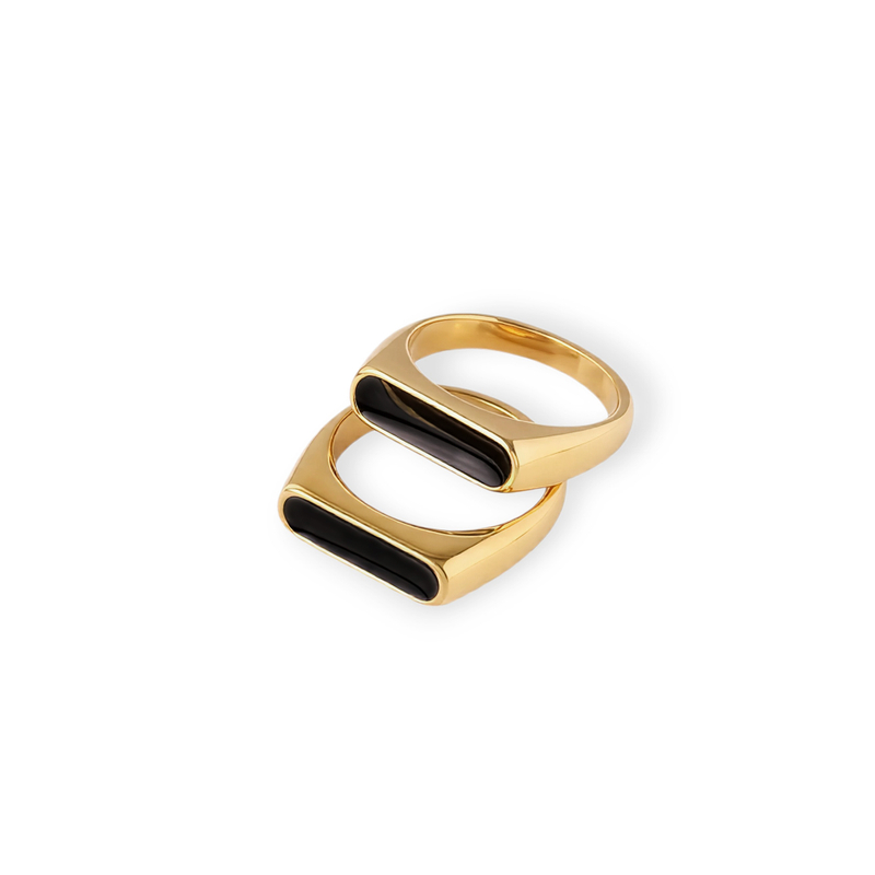 Black rectangle ring