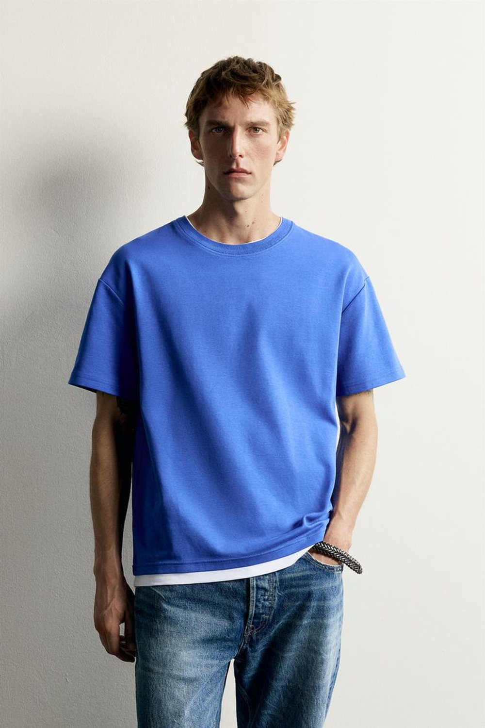 ZARA ФУТБОЛКА RELAXED FIT С КОНТРАСТНЫМИ ДЕТАЛЯМИ, ЯРКО-СИНИЙ
