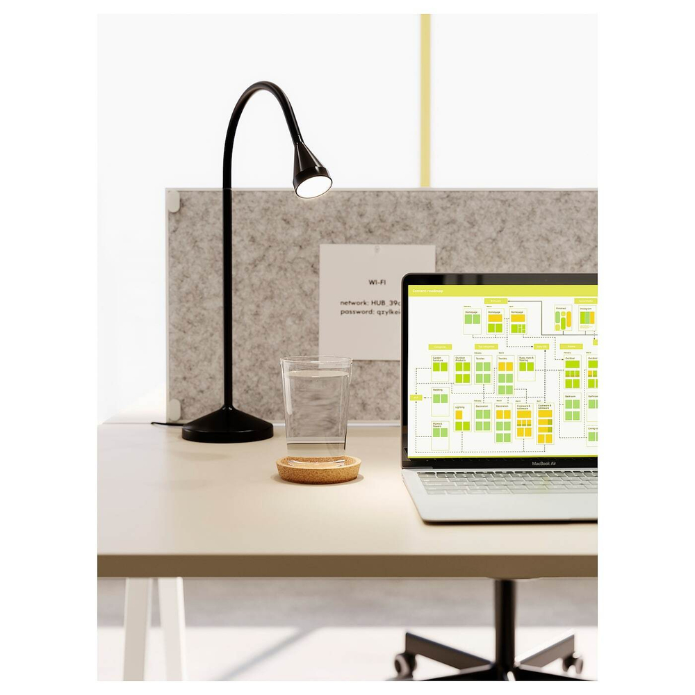 IKEA NÄVLINGE  (ИКЕА НÄВЛИНГЕ)  -  Светодиодная настольная лампа, черная