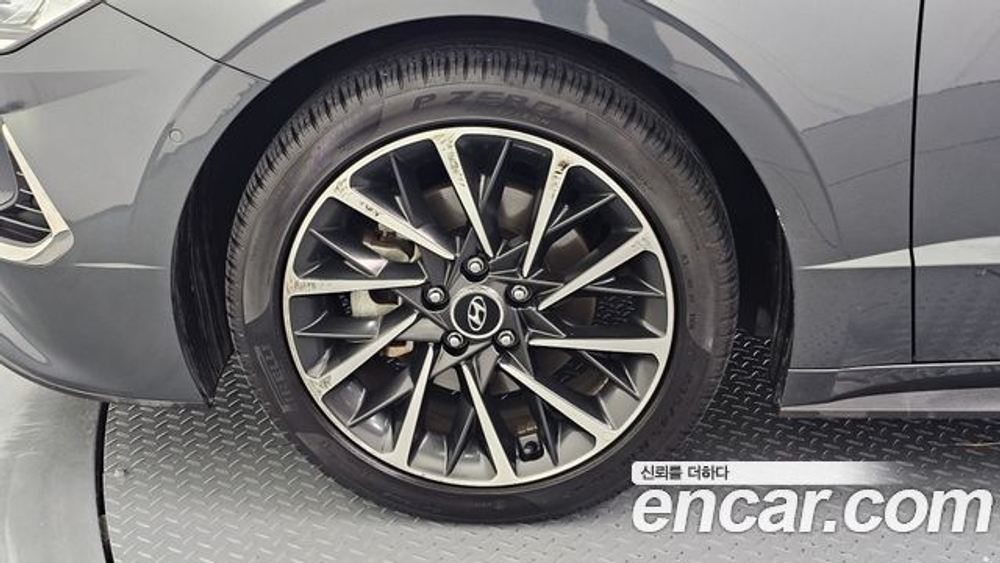 Hyundai Sonata Premium Plus — 2023