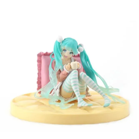 Фигурка Хацунэ Мику с чаем Vocaloid, 10,5 см.