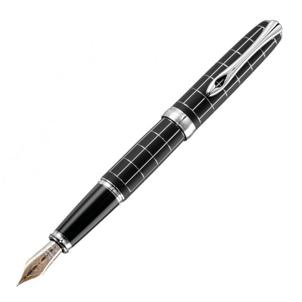 Перьевая ручка Diplomat Excellence A Plus Rhomb Guilloche F 14к. (D40101013)