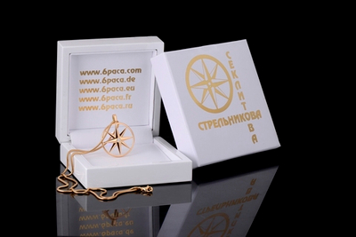 Амулет «Звезда Союза» золотой с бриллиантом, диаметр 30 мм / Charm «Union Star», gold with diamond - JEWELLERY