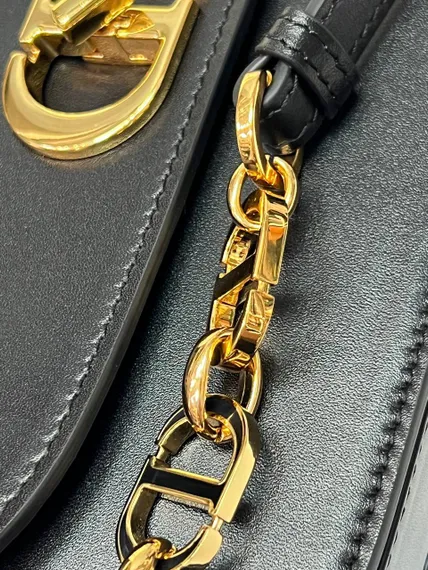 Сумка Dior 30 Montaigne Avenue черный