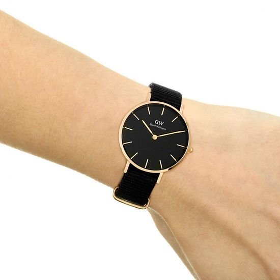 Женские часы Daniel Wellington Petite Cornwall 32 мм  DW00100215