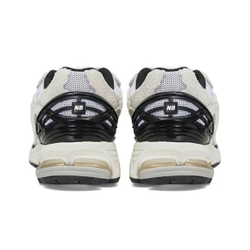 alt="Кроссовки New Balance 1906R Protection Pack арт. M1906DC Reflection Black вид сзади"