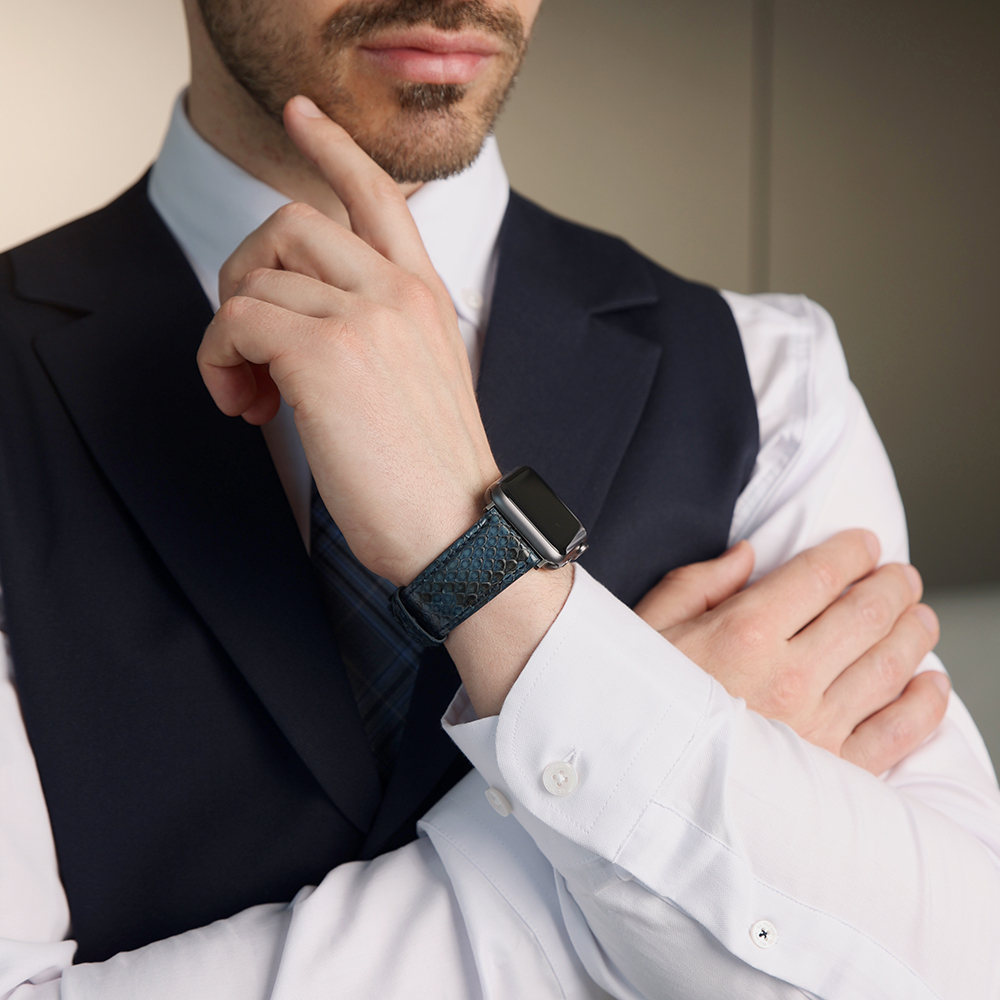 Ремешок для Apple Watch 40/41/42 mm из кожи питона, синего цвета