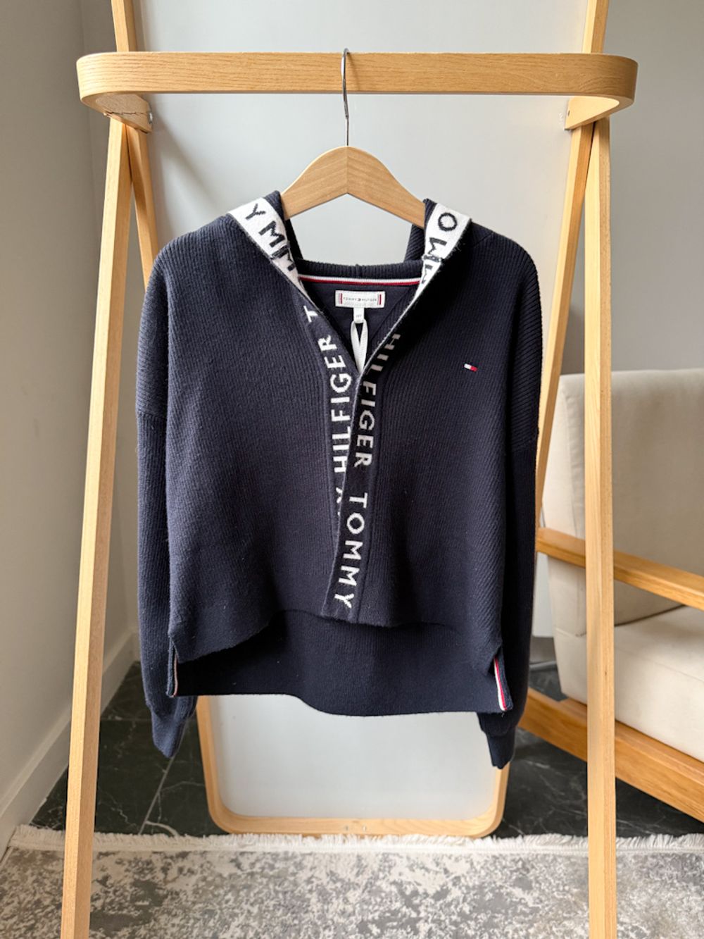 Новый кардиган с капюшоном Tommy Hilfiger, 110