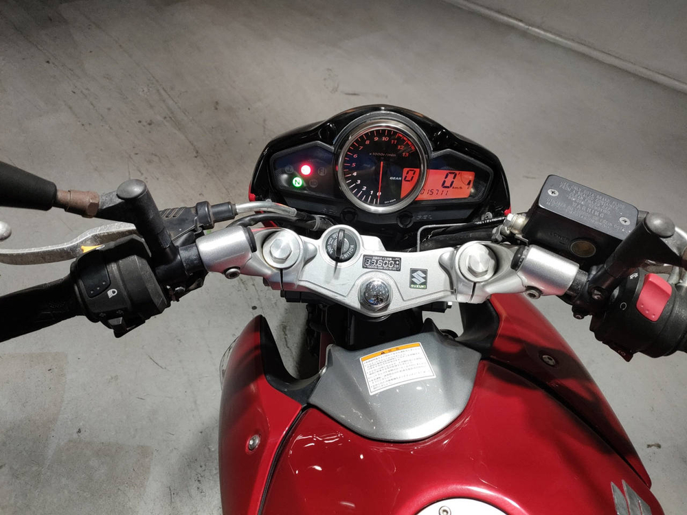 Suzuki GSR250	2015