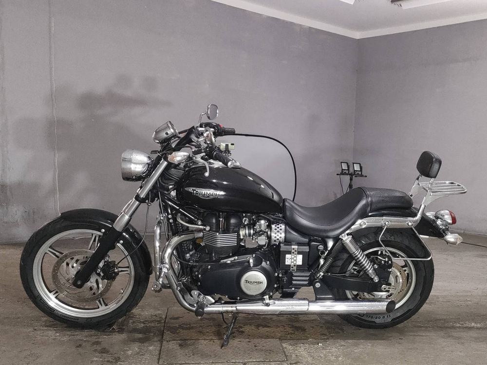 Triumph Speedmaster 900 2012