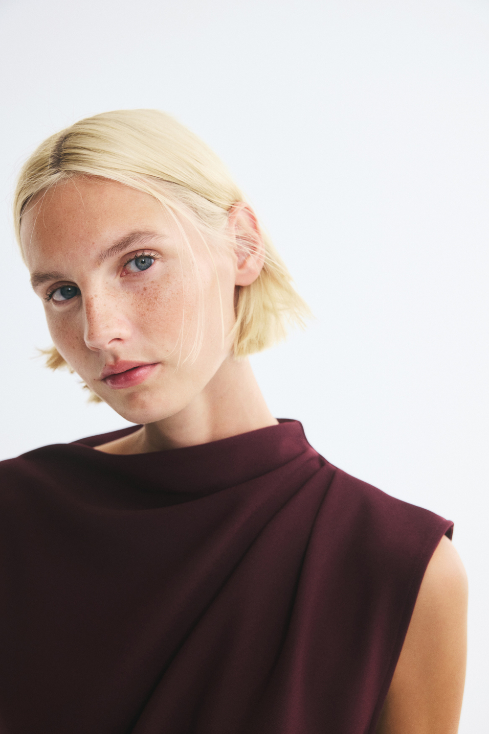 Асимметричное платье с поясом - H&M