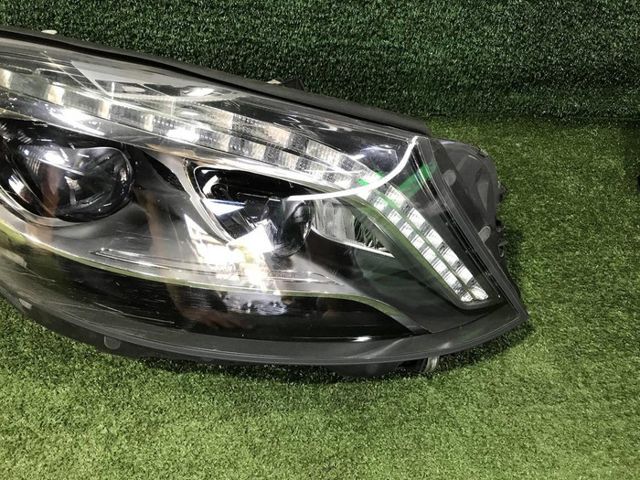 Фара правая Mercedes S W222 (2013-2017) LED