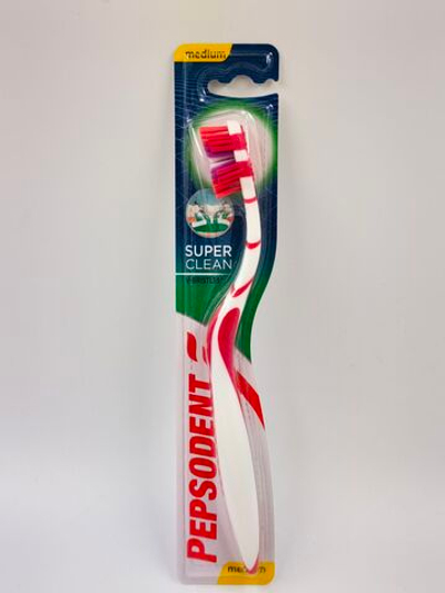 Зубная щетка Pepsodent Super Clean medium, средней жесткости, розовая/красная