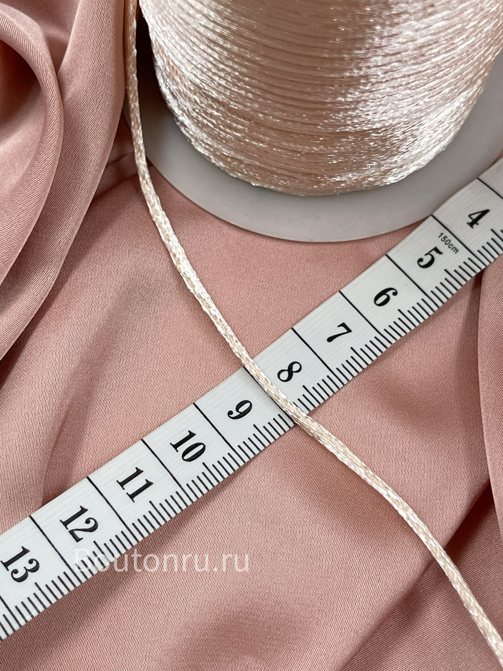 Шнур круглый атласный 0,2 мм нежно-розовый