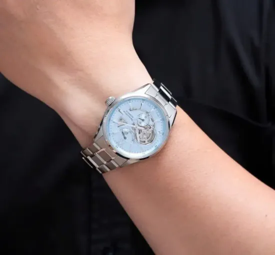 Наручные часы Orient RE-AV0127L00B