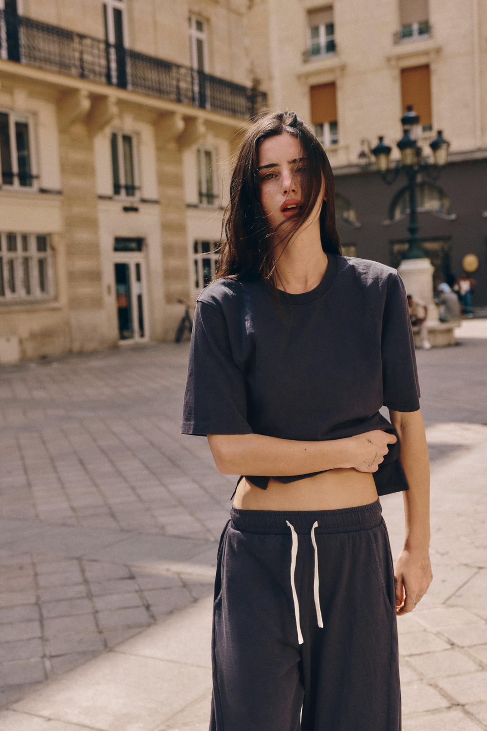 БРЮКИ ИЗ ХЛОПКА СО СКЛАДКАМИ — ZARA
