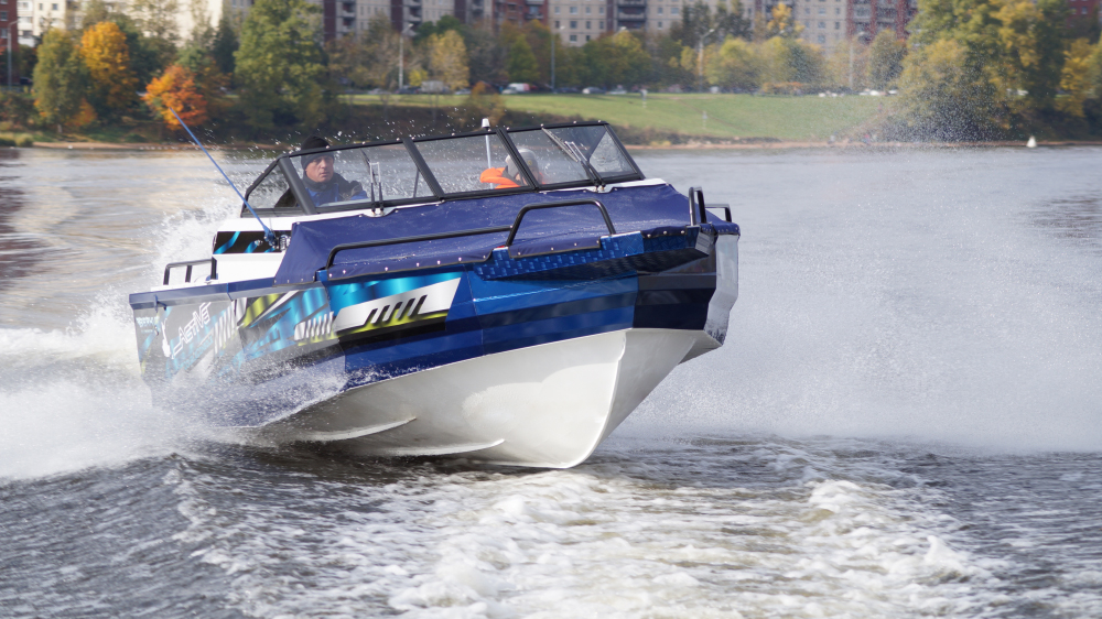 Алюминиевая лодка BERKUT Active DC