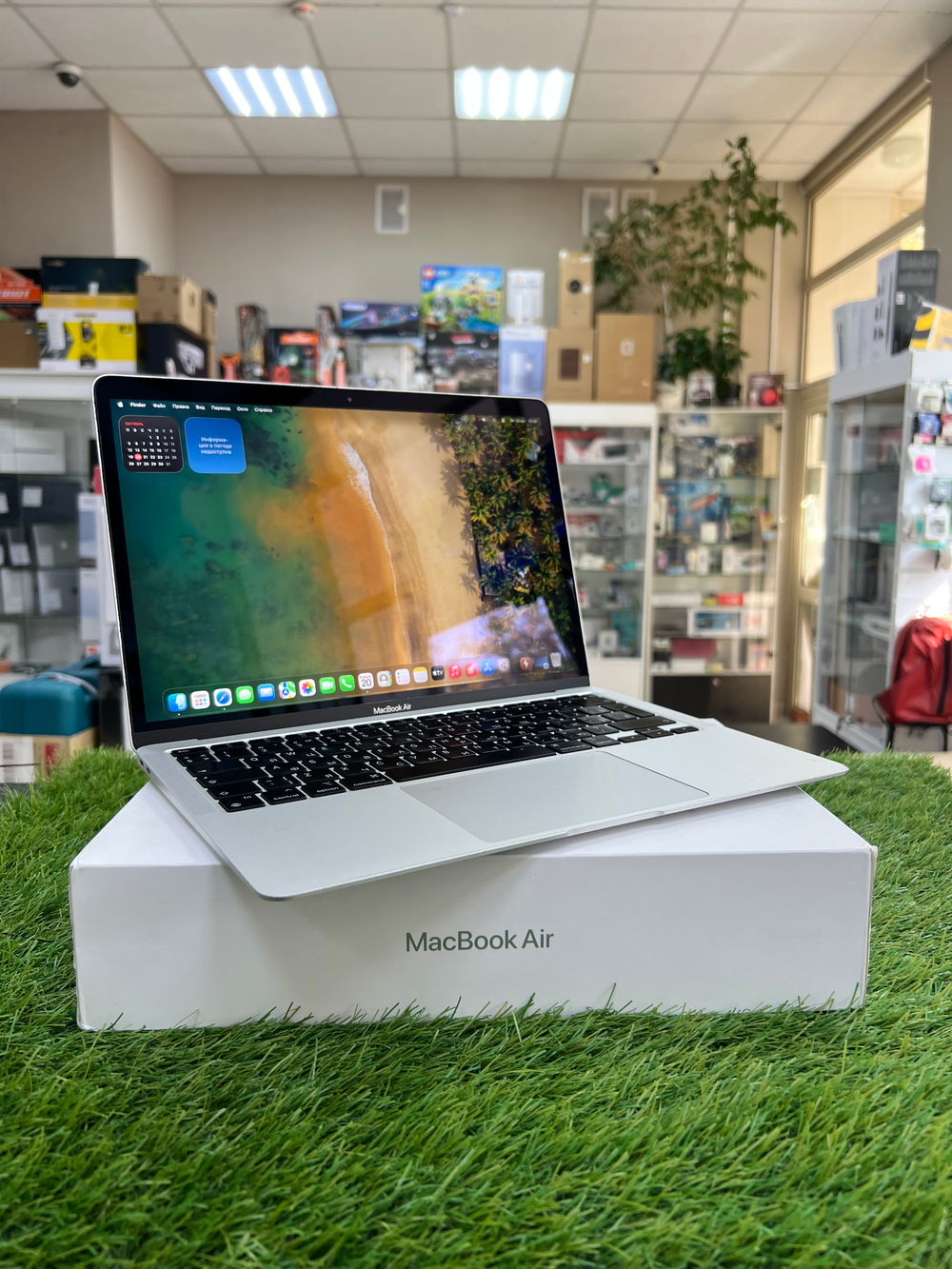 Б/У MacBook Air 13 2020 M1 8/512Gb