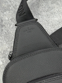 Нагрудная сумка-слинг Louis Vuitton Avenue