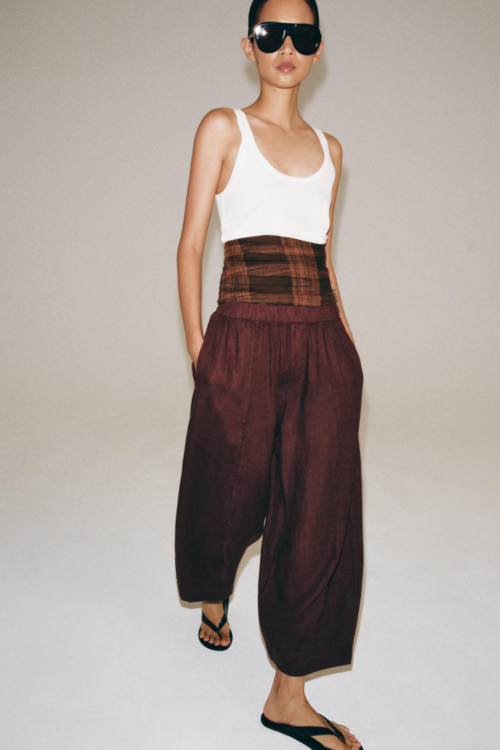 БРЮКИ БАРРЕЛ ИЗ 100% ЛЬНА — ZW COLLECTION — ZARA