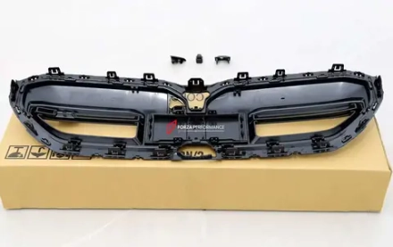 Решетка радиатора для BMW 5 серии G60 G68 2023+ БМВ