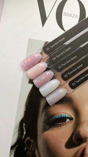 База Base Twinkle Mia 15 мл №01