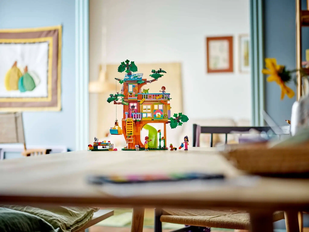 Конструктор LEGO Friends 42652 Тусовка в Доме дружбы на дереве