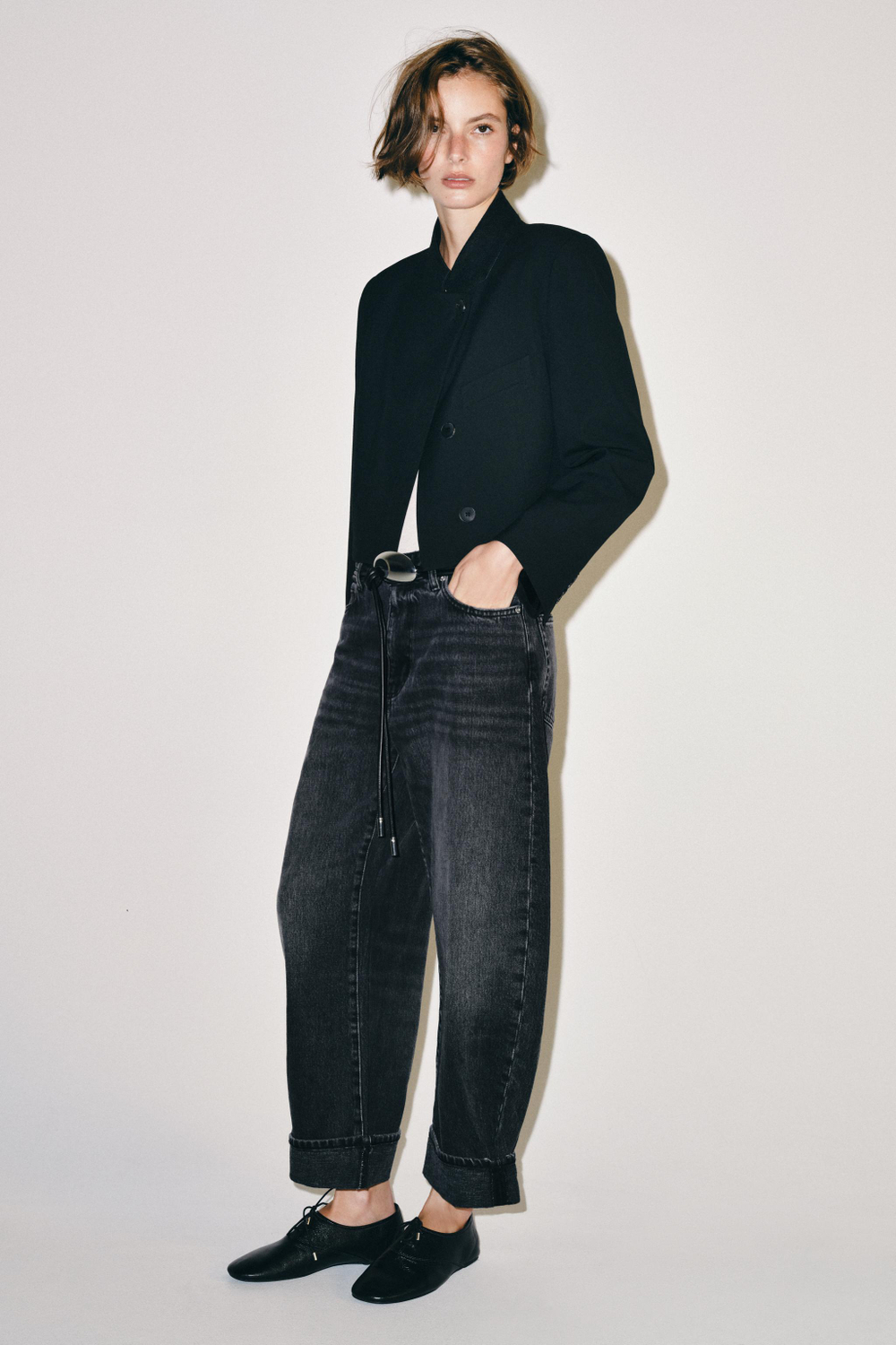 ДЖИНСЫ BALLOON С ОТВОРОТАМИ И СРЕДНЕЙ ПОСАДКОЙ — ZW COLLECTION — ZARA